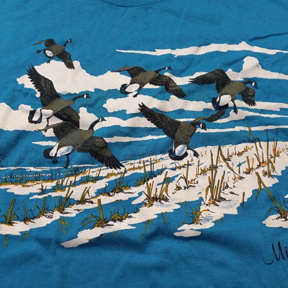 Vintage Flying Geese graphic Single Stitched T-shirt
